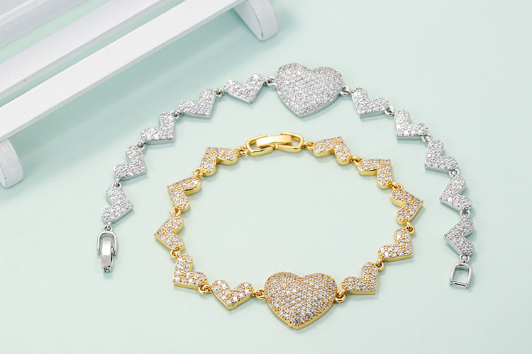 Simple Diamond Heart-shaped Geometric Couple Copper Bracelet display picture 2