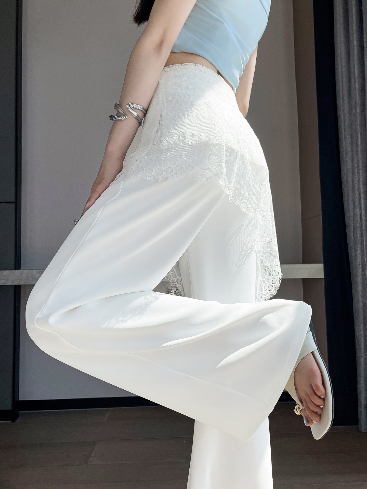 Quần culottes nữ ống rộng cạp cao ren eo phong cách Hàn Quốc — màu đen