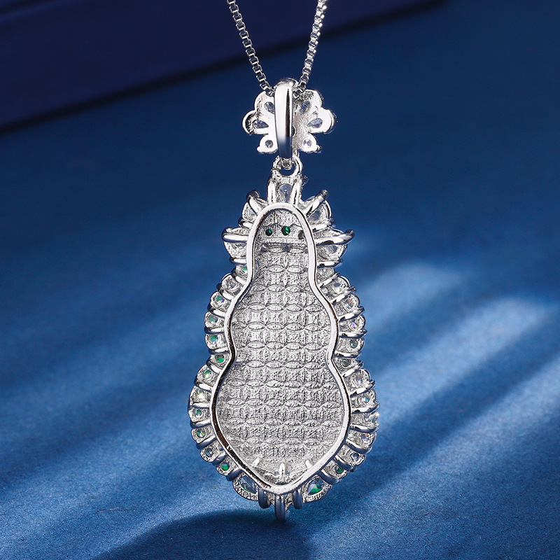 2024 nuevo colgante de joyería Zhuang Shengsheng con incrustaciones de collar de calabaza de calcedonia verde colgante de jade de temperamento colgante de mujer