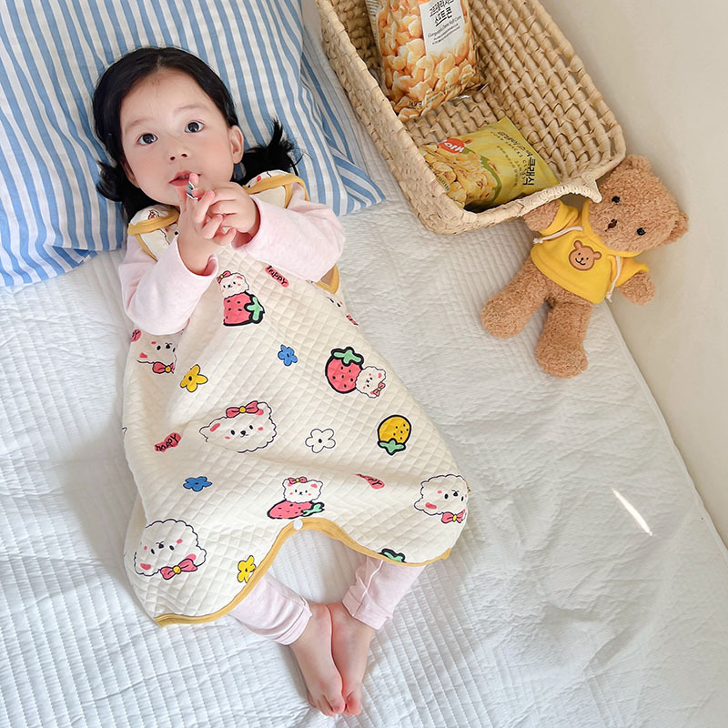 Quilted strawberry, cloud