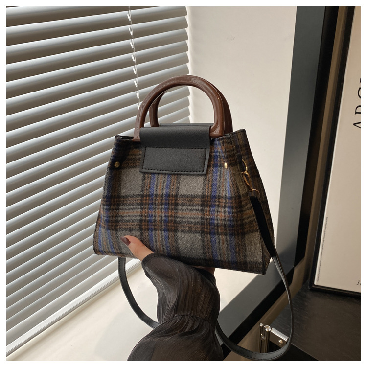 Bolso de mano para mujer nuevo bolso de concha de moda coreana 2024 otoño nicho alto sensor de paso a cuadros bandolera