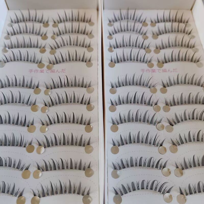 Ten Pairs of False Eyelashes in the Same Style as the Ones Used by the Photo Studio, Little Devil Style, Natural Full-Strip Eyelashes for Bridal Makeup and Makeup Artists Ten Pairs of False Eyelashes in the Same Style as the Ones Used by the Photo Studio, Little Devil Style, Natural Full-Strip Eyelashes for Bridal Makeup and Makeup Artists
