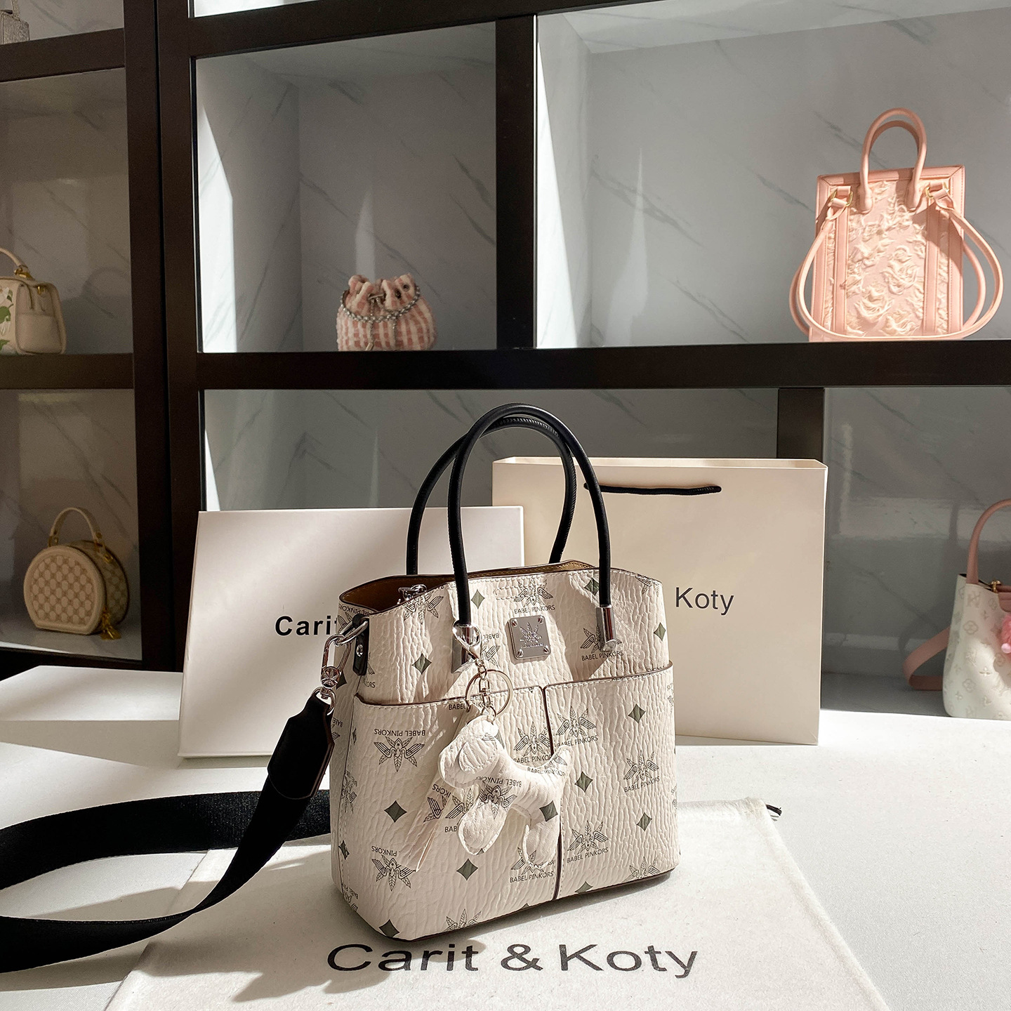 One-shoulder bag, western style, high-end