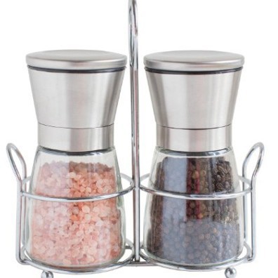 두 개의 철 흰색 상자