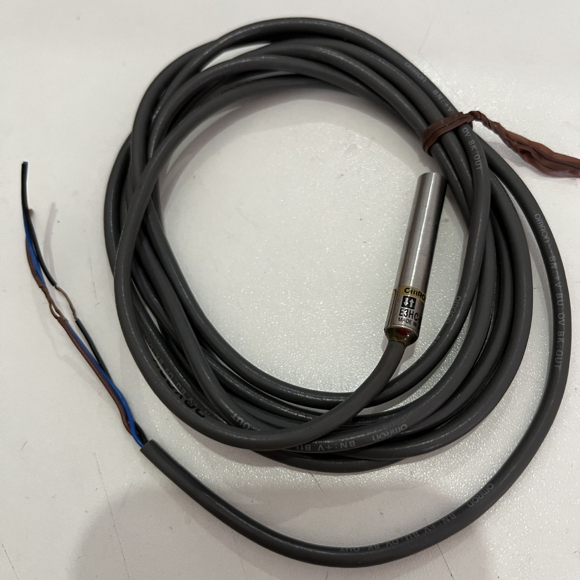 欧姆龙光电开关传感器E3HC-DS3E2 原装现货供应