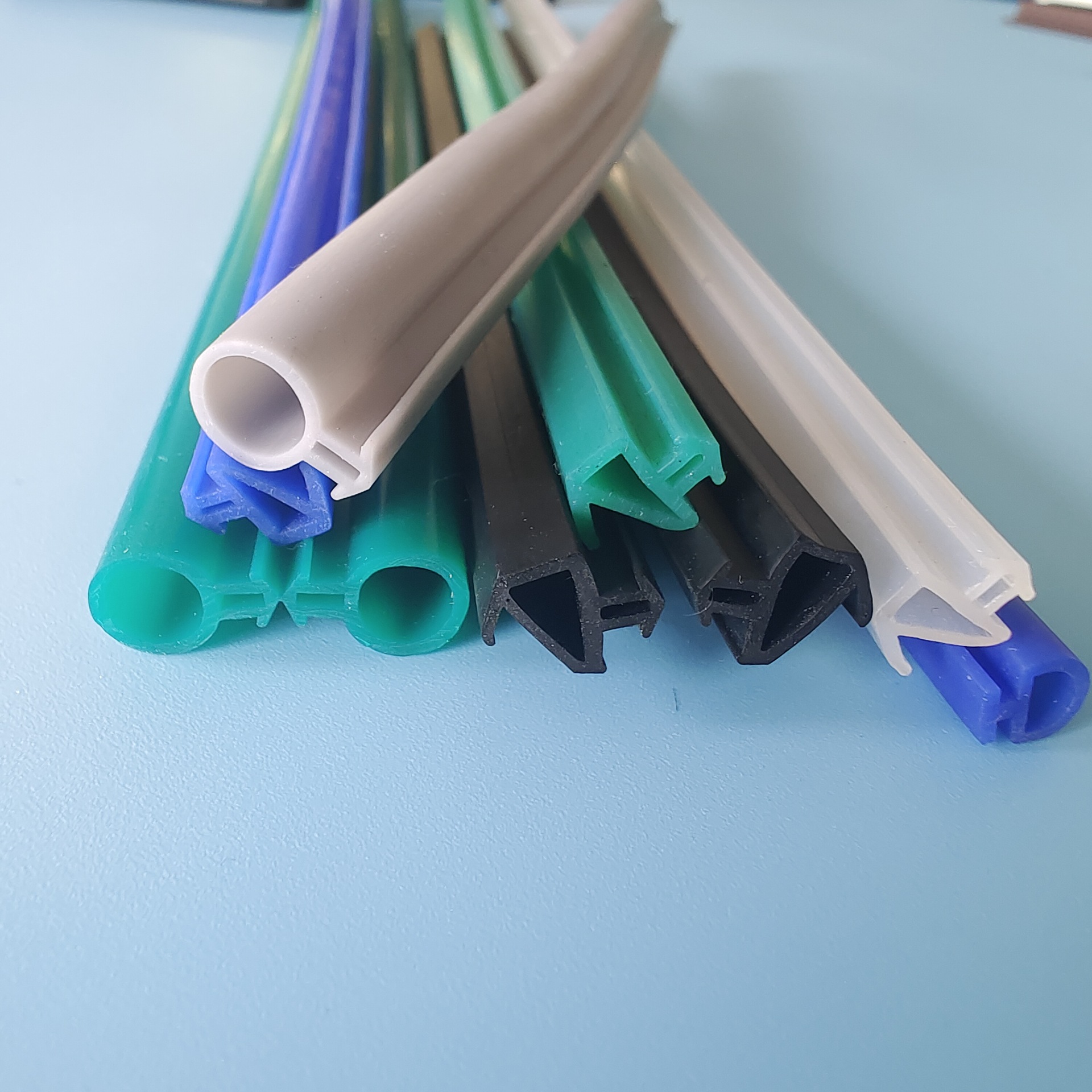 PVC密封条 木门窗冷库玻璃包边防撞橡塑橡胶密封条 门窗密封条