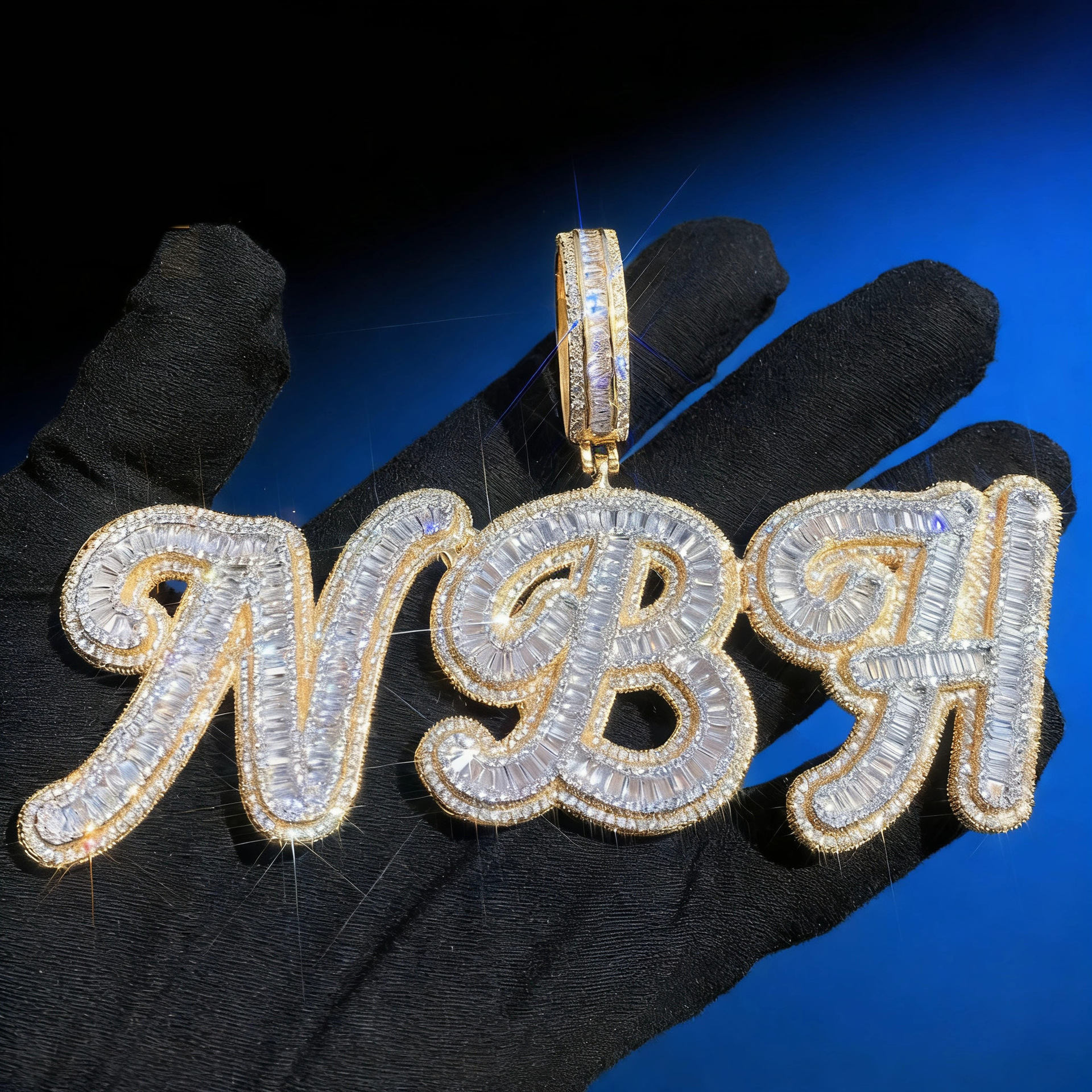 Hip hop europeo y americano hip hop nicho diseño collar de letras con diamantes ligero lujoso accesorios frescos personalizados colgante de empalme