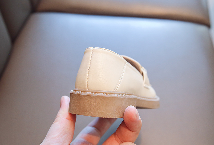 Meederchersschong am College-Stil, Loafers mat engem Fouss, nei Hierscht 2022 fir kleng Meedercher Liederschong, Kannerschong_voghion.com