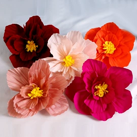 灯笼;旗帜;喜字