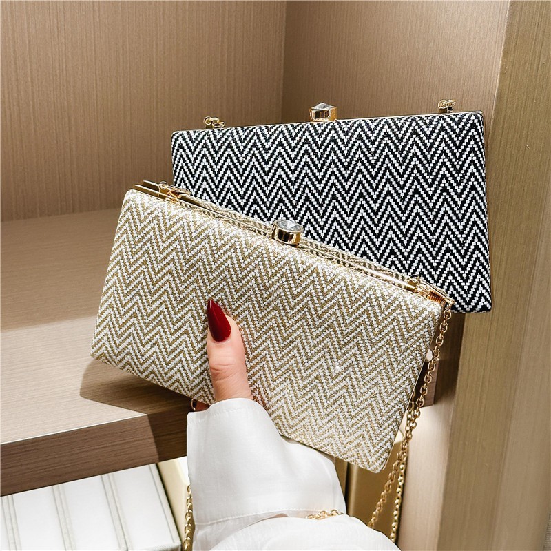 Nuevo acrílico transfronterizo bolsa de cena de damas huesos de pescado bolsa de mano caja de lujo ligera alta sensación de fiesta bolsa de noche