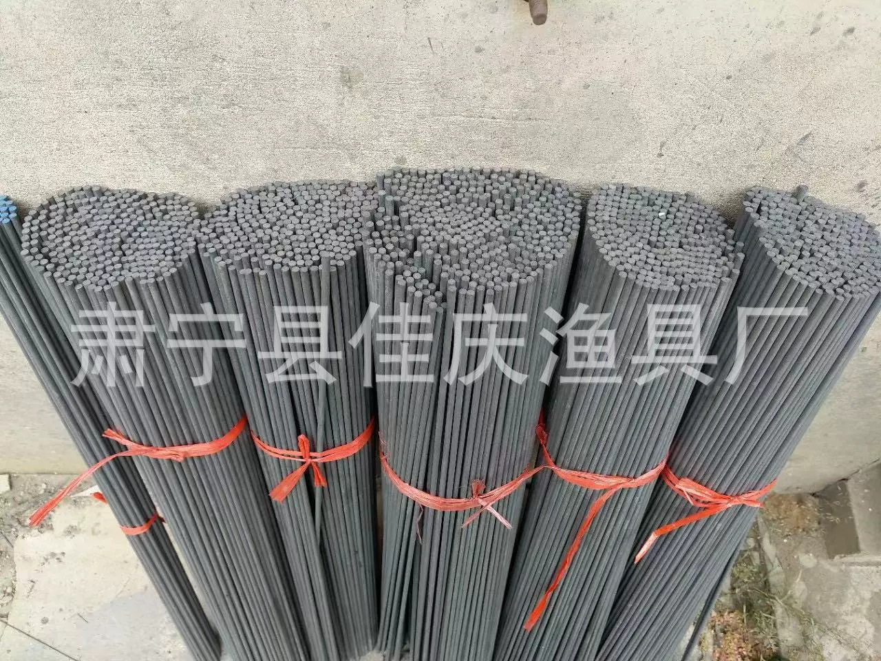 Производство и оптовая продажа стержней из углеродного волокна, конических стержней из углеродного волокна, флагштоков из углеродного волокна, гибких валов из углеродного волокна, наконечников стержней из углеродного волокна.