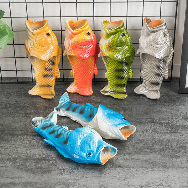 non-slip fashionable slippers