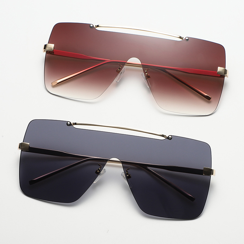 Exaggerated Style Black Color Exaggerated Geometric UV400 Protection Women's Sunglasses