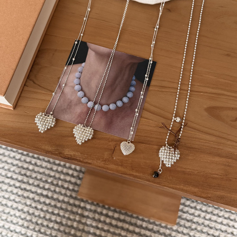 Light Luxury Niche Double-Layer Silver Heart Necklace for Women, Clavicle Chain with a High-End Design and Stylish Accessory, New Neck Chain Light Luxury Niche Double-Layer Silver Heart Necklace for Women, Clavicle Chain with a High-End Design and Stylish Accessory, New Neck Chain