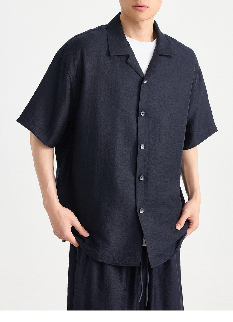 Bộ sơ mi ngắn tay cổ Cuba nam phong cách công sở, chất liệu nhăn mềm mại — Quần Short (91718) chi tiết 27