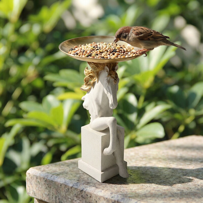 Creative Horse Head Resin Bird Feeder Garden Courtyard Decoration Ornament Golden Tray Home Decoration Crafts