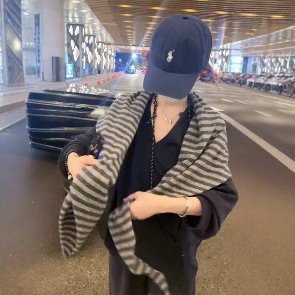 Niche Design Sense Fashionable All-match Top 2024 Autumn and Winter Minimalist Relaxation Sense Large Scarf Women's Wool Knitted Shawl