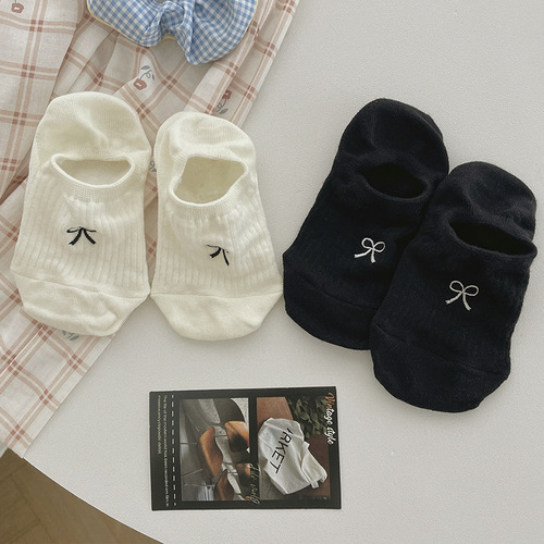 Summer and Autumn Butterfly Knot Embroidered Boat Socks, Plain Color Thin Cotton Silicone Non-Slip Invisible Socks, Buy Online for Instagram Girls, Small Mouth Socks