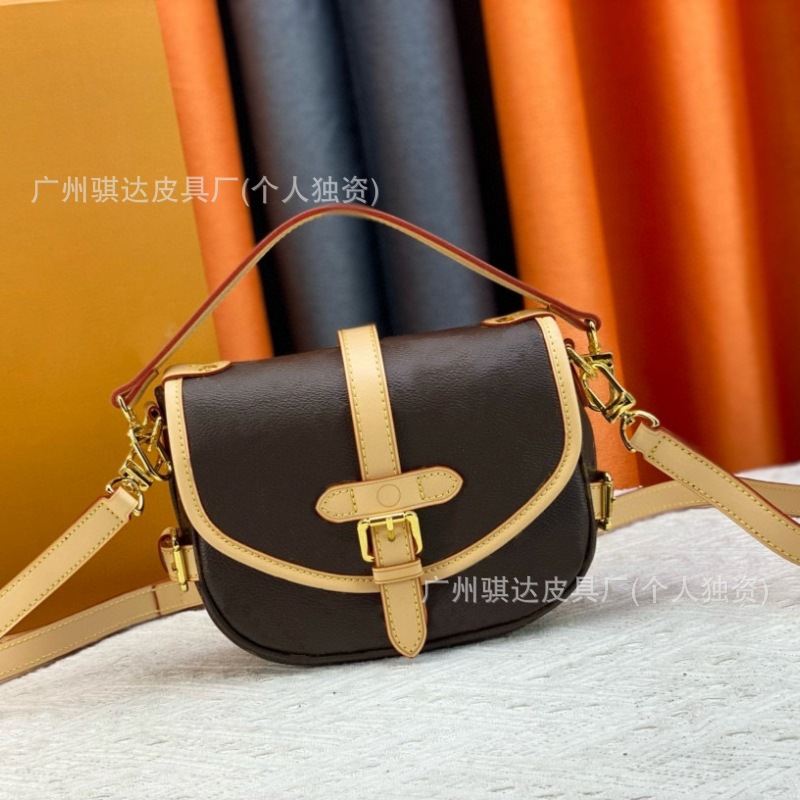 外贸货源新款经典老花马鞍包真皮单肩斜跨式双子星女包实物带logo