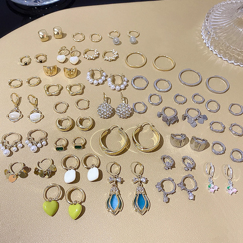 Korean retro zircon pearl earrings for women, light luxury niche, simple and high-end earrings, temperament earrings wholesale