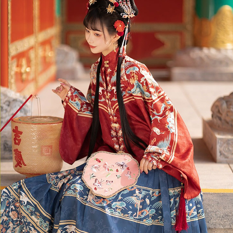 春夏数码印成人女装汉服女明制立领对襟短衫琵琶袖马面裙红色秋冬