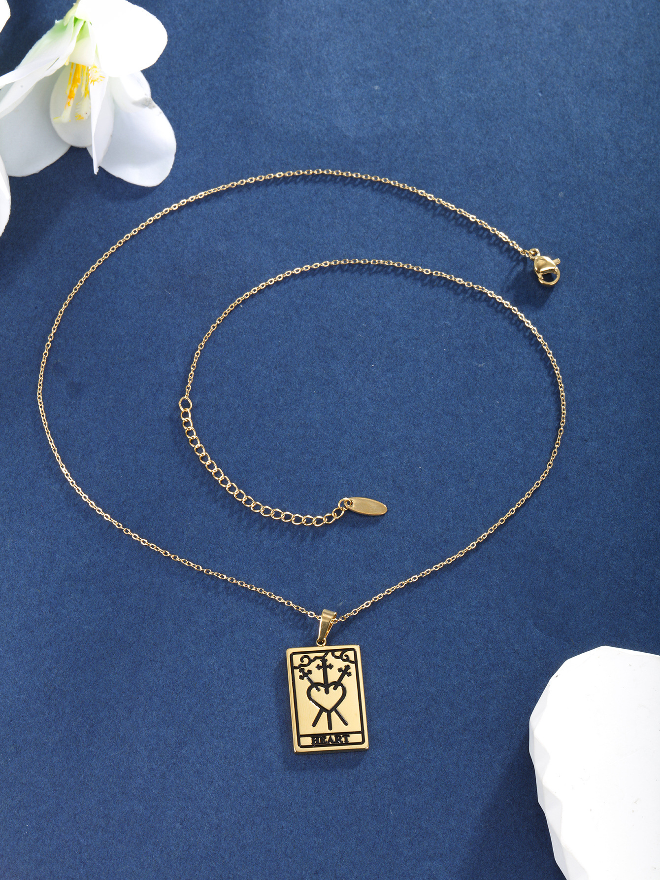 Xuping joyería Amazon transfronteriza colgante de tarot nicho de diseño femenino collar de acero de titanio al por mayor