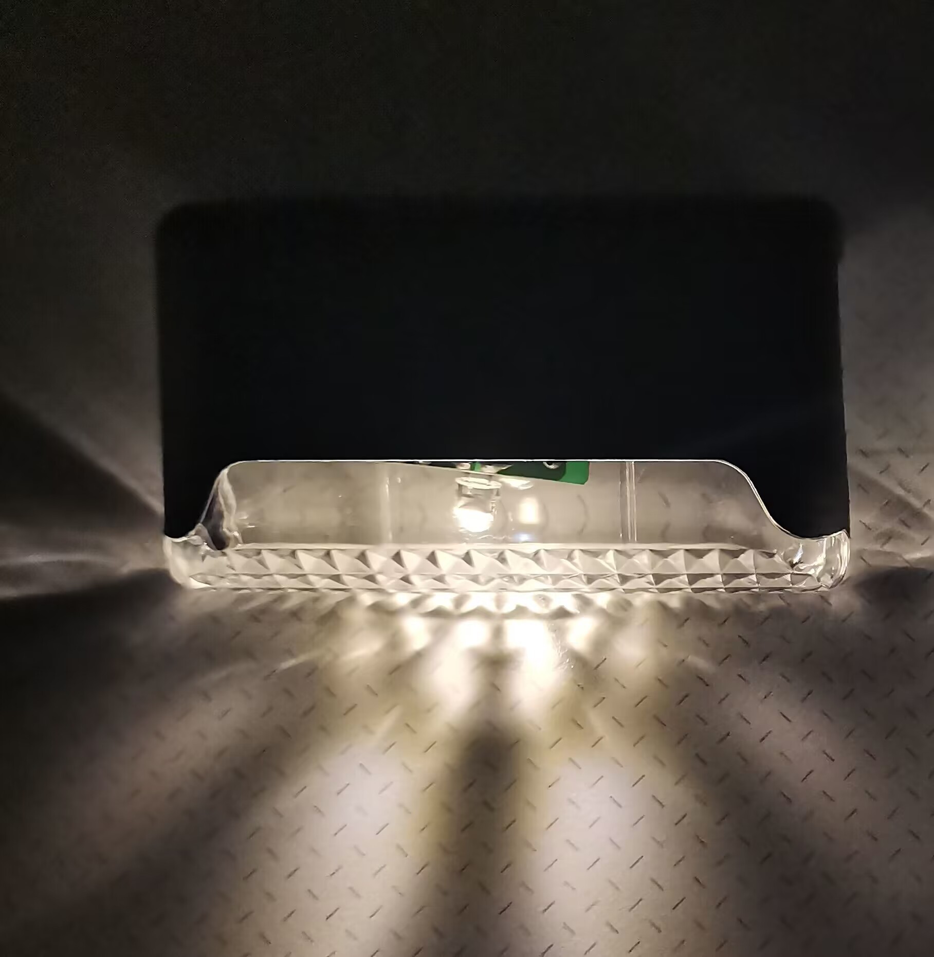 검은 껍질 화이트 라이트 (스크류 백 + 접착제 보내기)