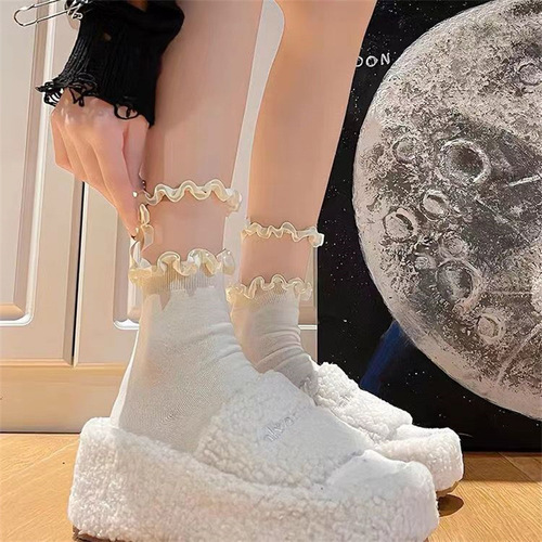 Japanese-style cute white lace edge socks for girls, summer bowknot pile socks, mid-calf Lolita breathable socks