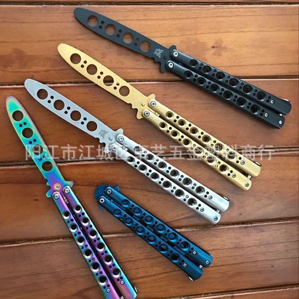 新款全镀钛  蝴蝶训练甩刀工具练习  不开刃蝴蝶刀 厂家供应