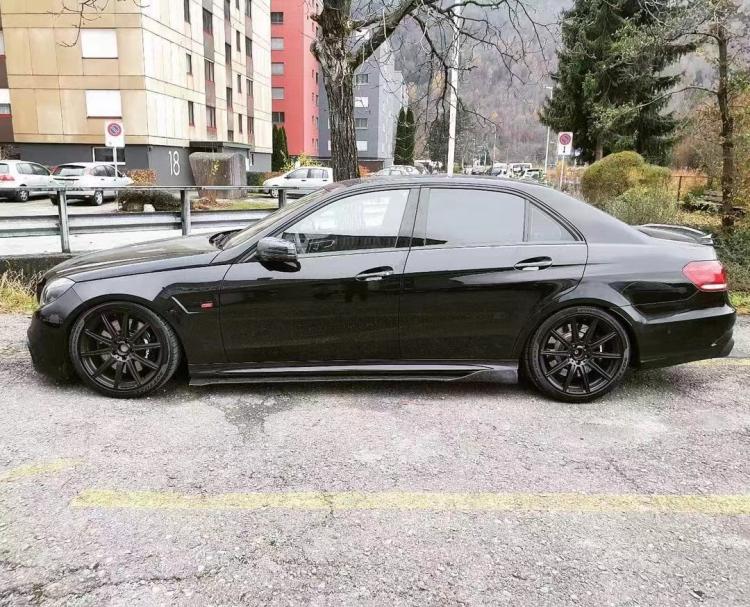 Suitable for Mercedes-Benz E-Class W212 Modification to E63 Front and Rear Bumpers, Carbon Fiber Front Lip, Side Skirts, Rear Lip, Rear Wing, and Hood