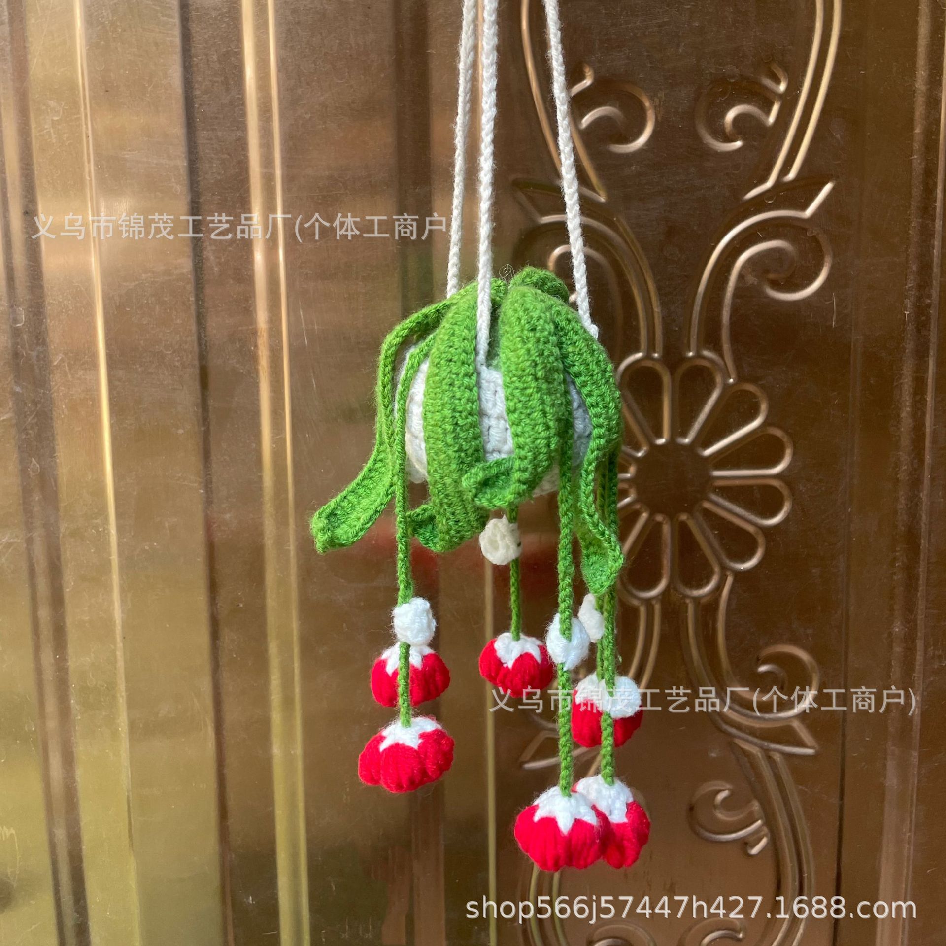 Car Plant Hanging — Yà mǎ Car hanging - new-red-and-white-flower-basket
