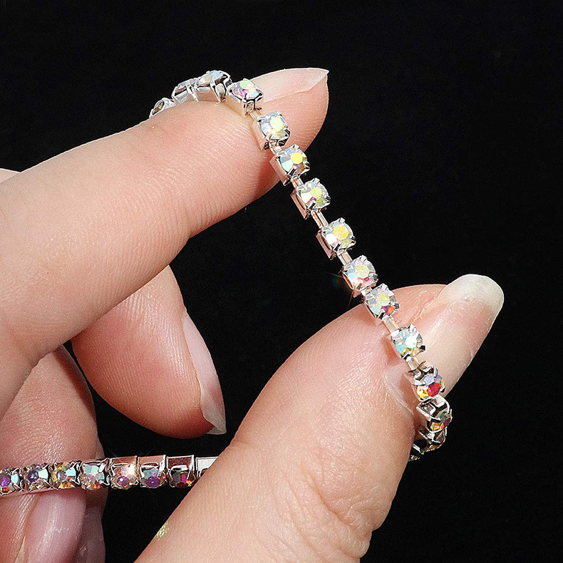 Fashion Geometric Alloy Rhinestones Women's Bracelets display picture 4