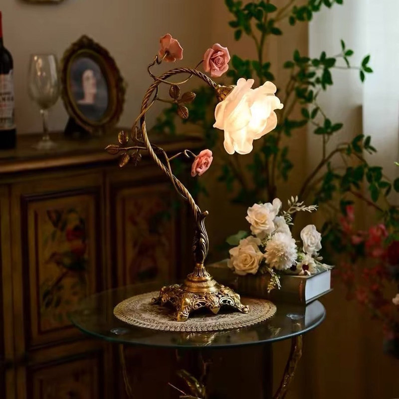 Vintage French Retro Table Lamp, Medieval Brass Pastoral Style Rose Atmosphere Living Room Bedroom Bedside Table Lamp