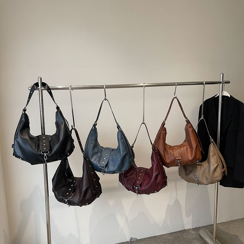 Retro Dumpling Bag For Women, Simple Commuter Shoulder Bag_voghion.com