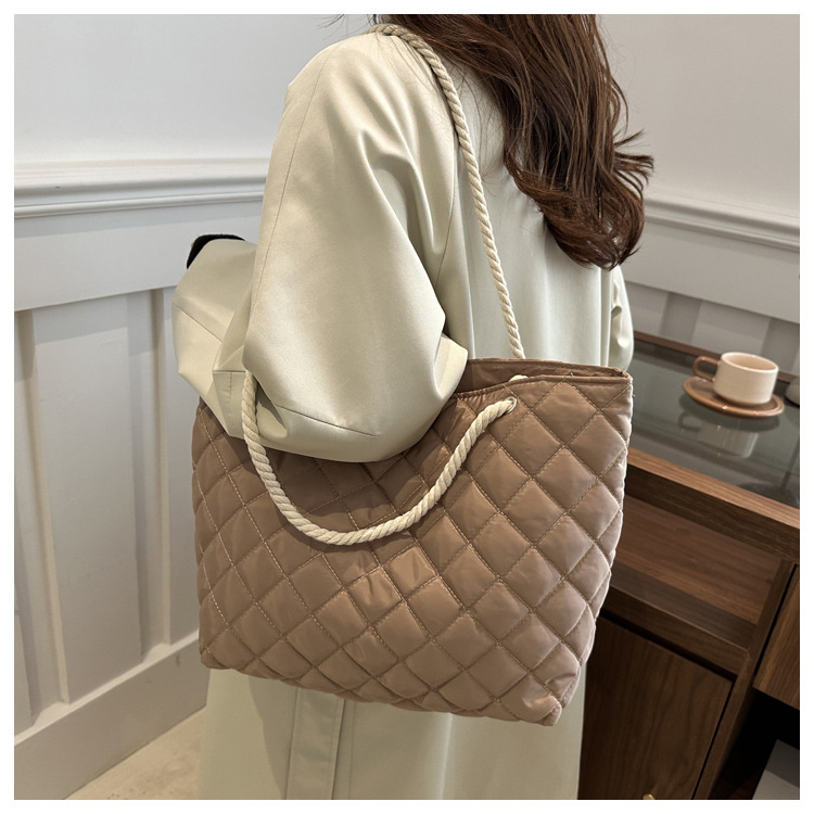 166g Weight Polyester Lining Material Sewing Thread Fashion Element Zipper Closure Type Double Shoulder Straps Strap Type Tote Bag Bags Type Casual, Daily, Shopping Occasion Nylon Material Solid Color, Lingge Pattern Autumn&Winter Season Women's Gender Classic Style Style Square Shape Women's Nylon Solid Color Lingge Classic Style Sewing Thread Square Zipper Tote Bag 14