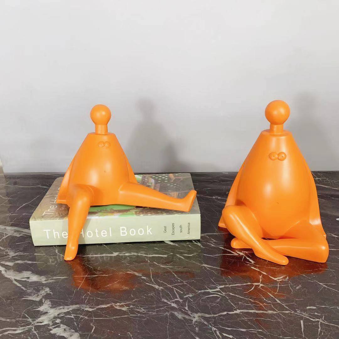 北欧卡通抽象橙色人物摆件家居客厅电视柜软装饰品样板间茶几摆设