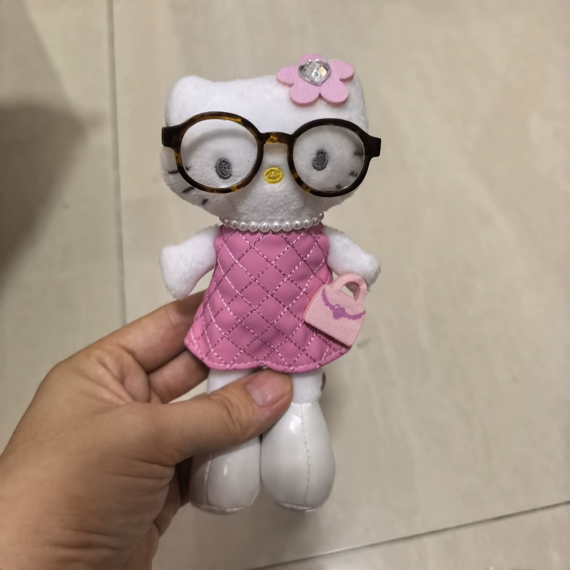 Плюшевый брелок (Sanrio) Hello Kitty, плюшевая кукла-талисман, размеры 10–16 см