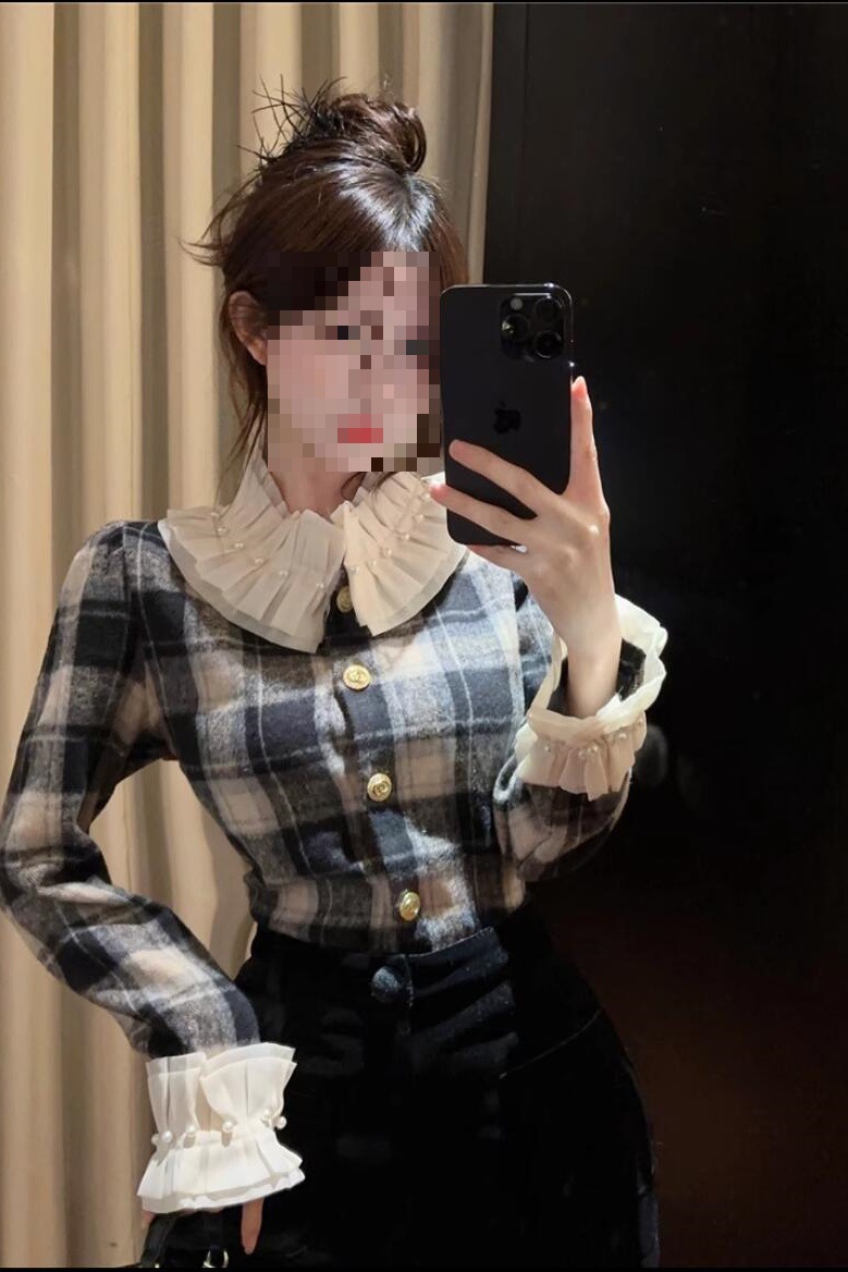 小香风珍珠娃娃领格子毛呢外套女冬季法式千金风气质短款开衫上衣