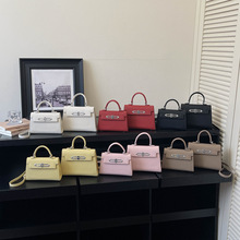 ���³���С����Ů2026�紺�¿�r�аٴ�б������������С���Ů