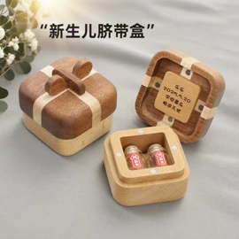 木质工艺品;经络保健器材;美发梳