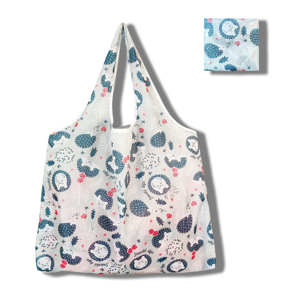 Capacious folding shopping bag