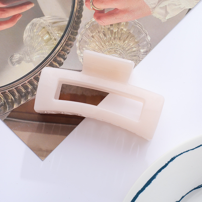 Agarre de pelo helado transfronterizo color de caramelo Cabeza trasera simple clip de pelo grande clip de tiburón de baño updo accesorios para el cabello al por mayor