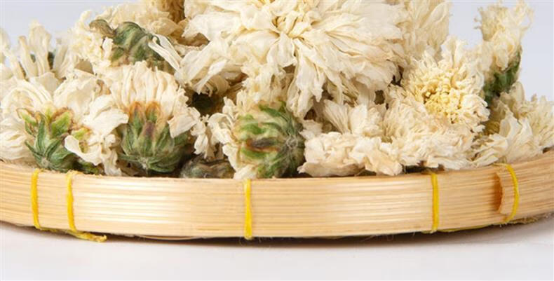 White Chrysanthemum Tea Bai Ju Hua 500g Dried Huangshan Chrysanthemum Flowers for Herbal Tea Brewing in use