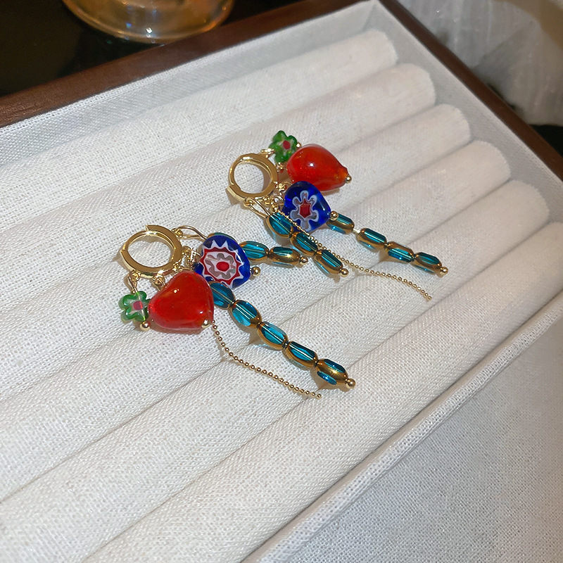 Aguja de plata Yiwu con joyería al por mayor, puestos callejeros, suministro del mercado nocturno, transmisión en vivo, estilo caliente, aretes de libro rojo, fabricante de accesorios, mujeres