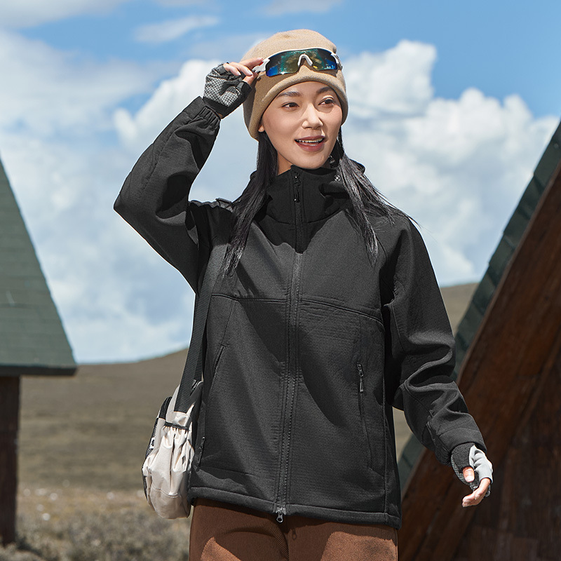 定制加绒软壳衣男女2025新款春秋冲锋衣防风防水户外登山情侣外套|undefined