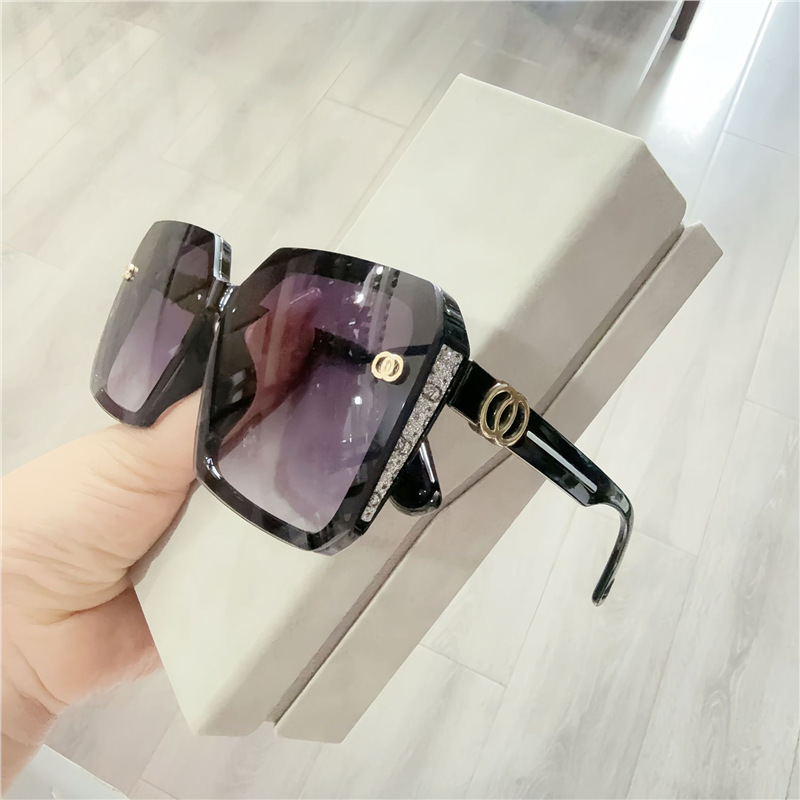 High-end UV Protection Women, Square Large Frame, Slimming For Round Face, Sun Protection, Stylish Trendy Sunglasses_voghion.com