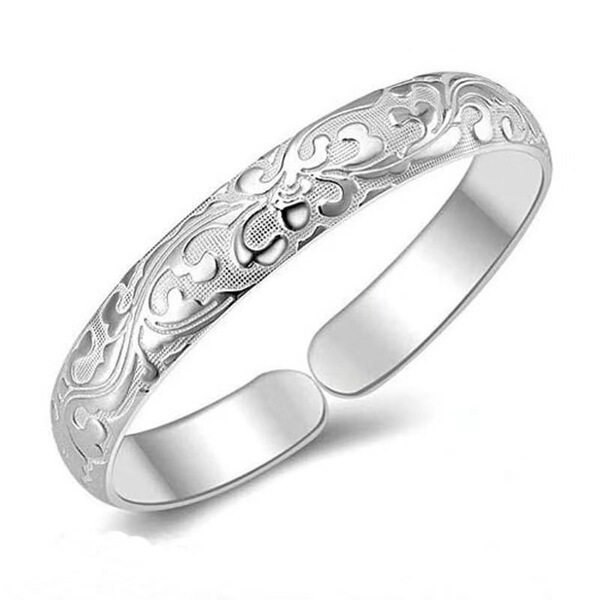 Lightweight silver bracelet for St. Valentine's Day