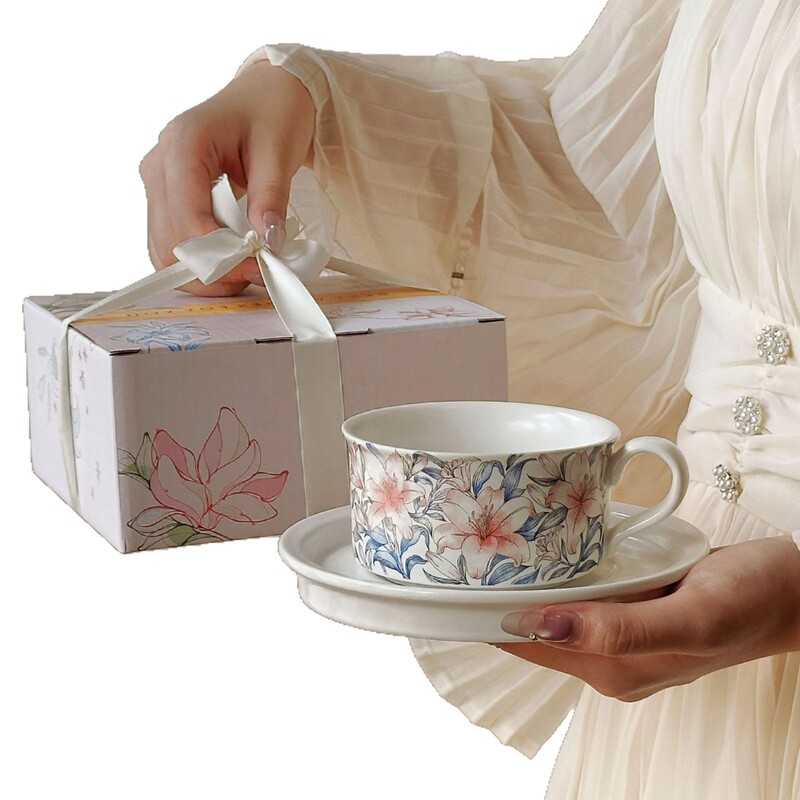 レトロユリコーヒーカップとソーサーセラミックマグデザインホームギフトカップ絶妙なコーヒーカップギフト|undefined