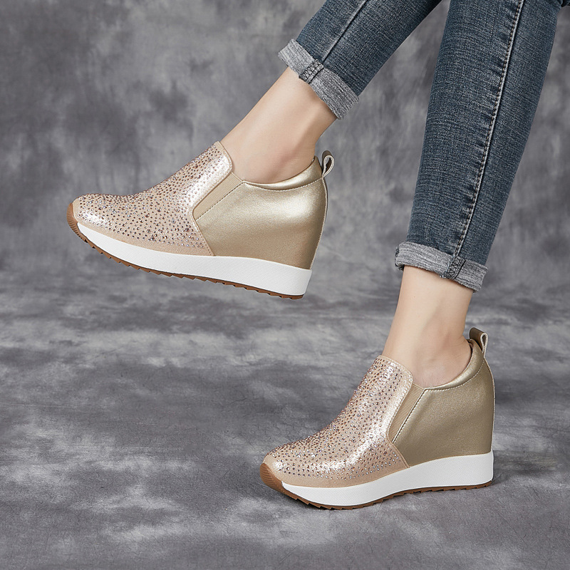 Small Size Height-Increasing Women's Shoes 2026 Spring and Summer New Casual Shoes Wedge Sneakers Slip-On Rhinestone Travel Shoes