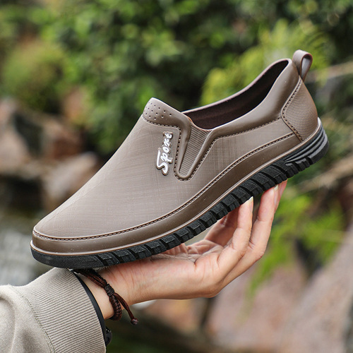 Low-top Men's Rain Boots Light Brown Water Shoes Men Summer Thick Short Rain Boots New Anti-slip Wear-resistant Kitchen Work Rubber Shoes